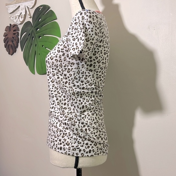 J. Crew Leopard Print Short Sleeve Vintage Cotton CrewNeck Tee Sz. XXS/XS Sz. 00 - Picture 6 of 11